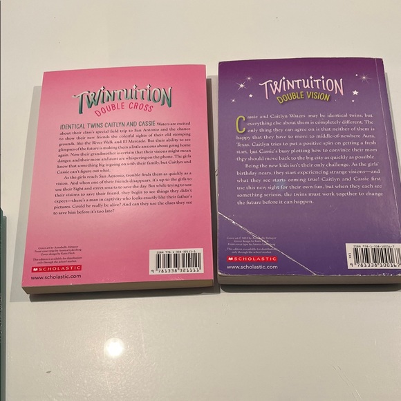 Book Bundle Scholastic Twintuition Series - Pink, Purple, Yellow Covers - Picture 3 of 4